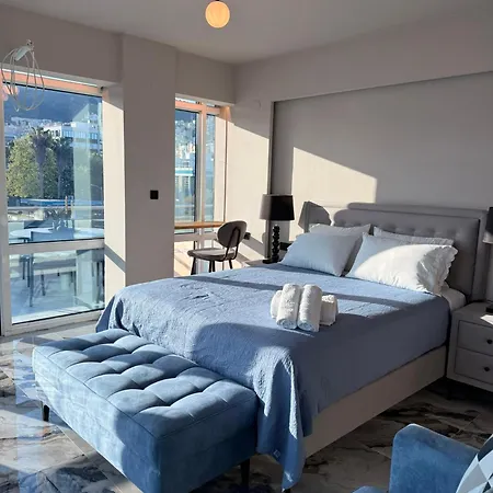Sky Loft Port