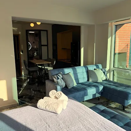 Sky Loft Port Apartman Kavála