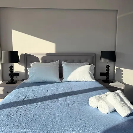 Sky Loft Port *